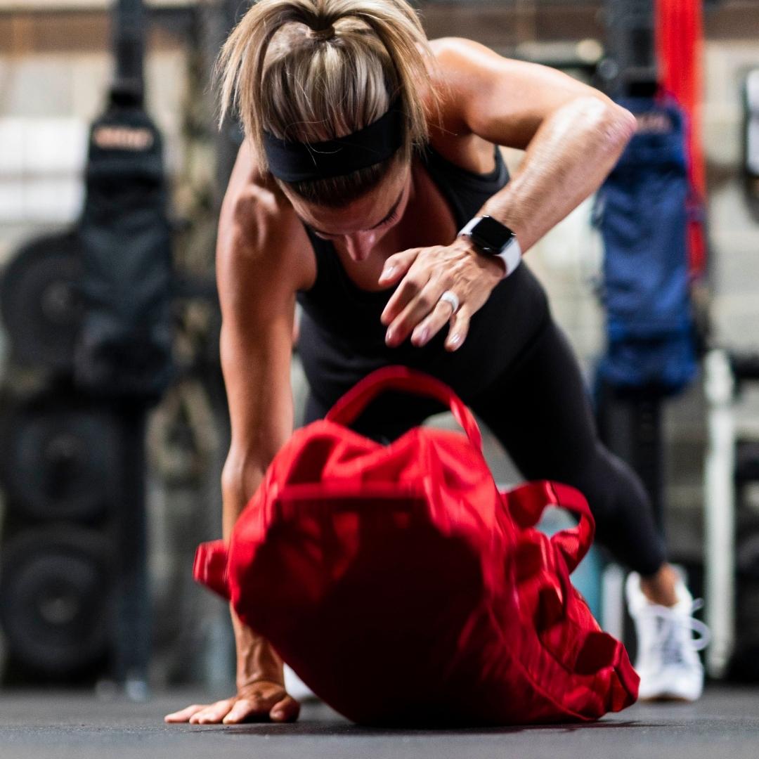 ELITE TRAINING BAG (Red) | 25-80lbs